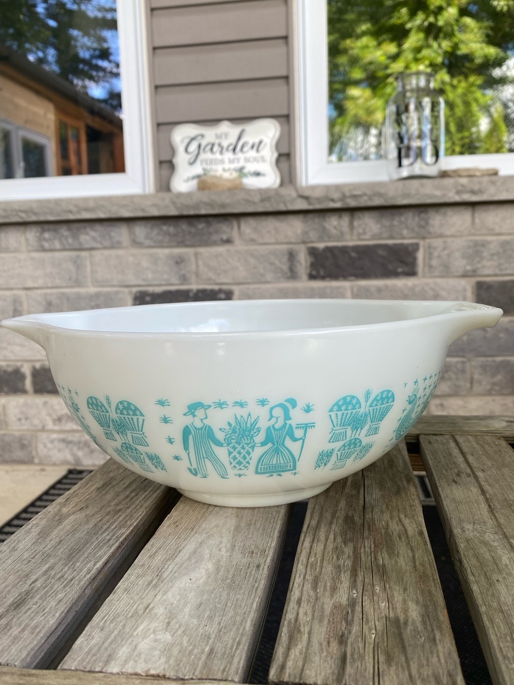 Vintage Pyrex Amish Butterprint Cinderella Milk Glass Mixing Bowl with Turquoise